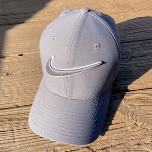 Nike baseball/golf hat small/medium gray